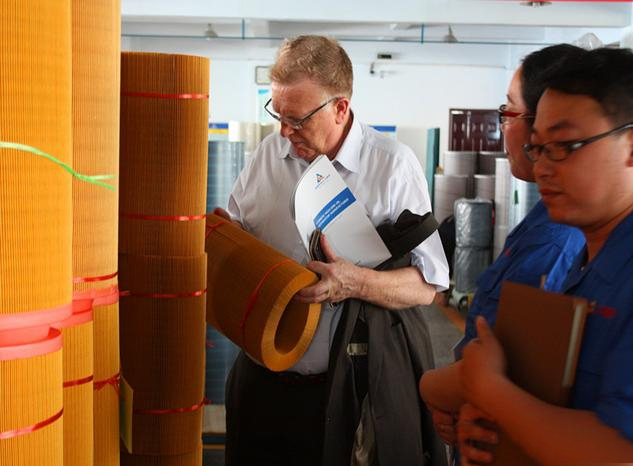 意大利客戶參觀艾普利生產基地(圖4) 意大利客戶參觀艾普利生產基地(圖4)